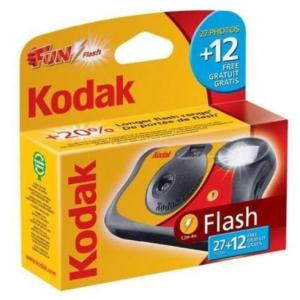 KODAK_FUNSAVER_27_12_WEGWERPCAMERA